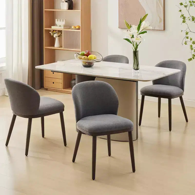 Lot de deux chaises de salle à manger, assises rembourrées, pieds en bois, design ergonomique, capacité de poids de 120 kg, idéales pour les salles à manger.